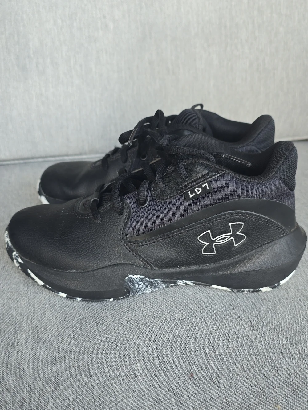 Under Armour Black Low-Top Training Sneakers